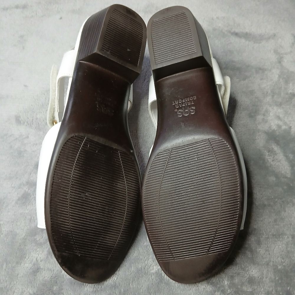 SAS‎ White Leather Sandals - Picture 9 of 16
